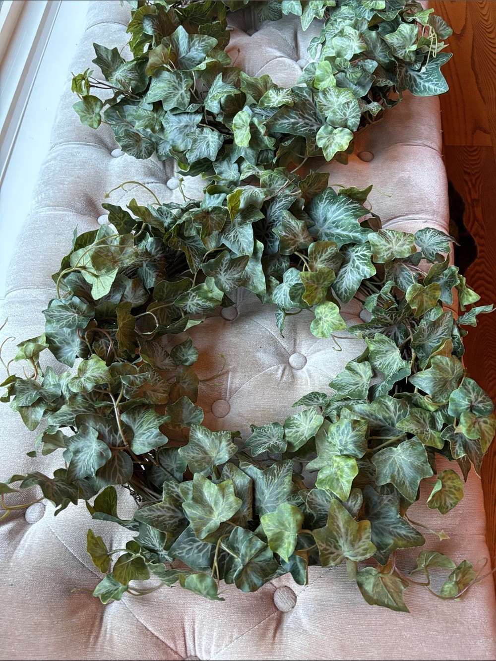 Silk grape ivy wreaths - Picture 2 of 7